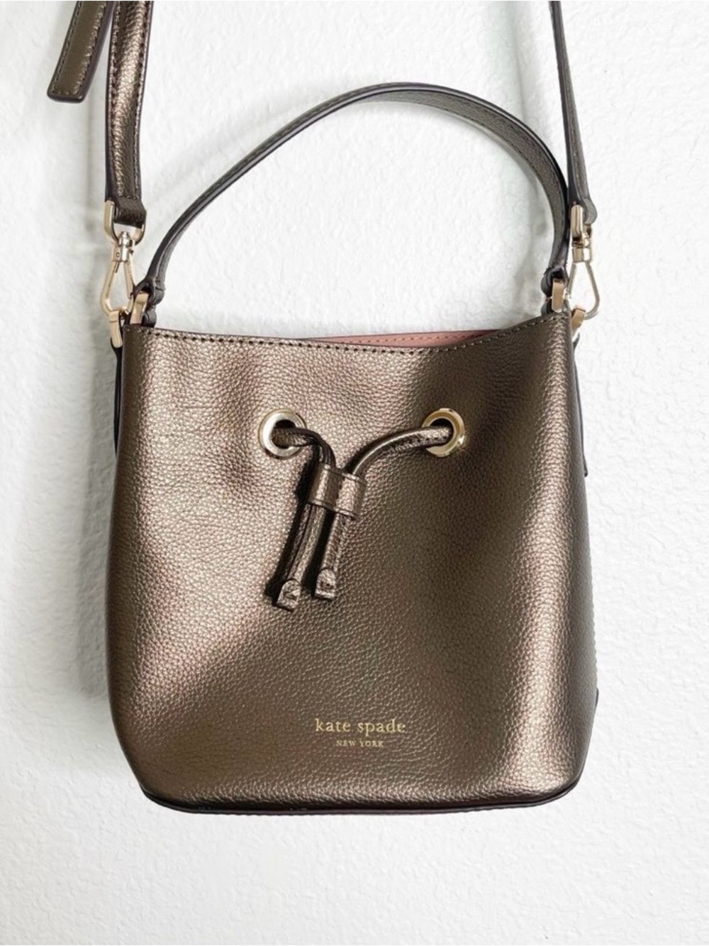 Kate Spade Eva 
Bronze Neutral Brown Metallic Crossbody Purse
8” x 8” x 4”